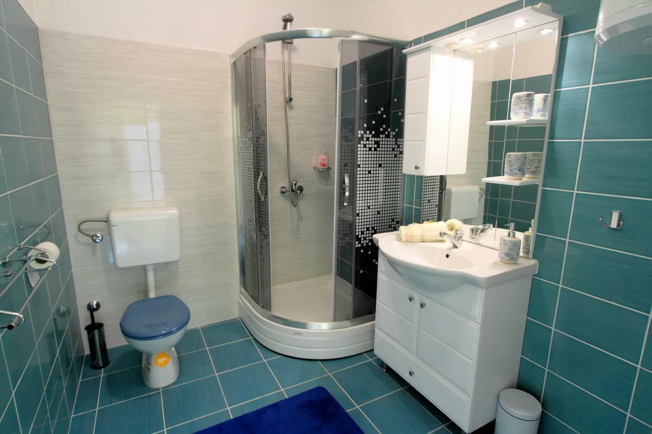 Bivium Apartment Otočac Екстериор снимка